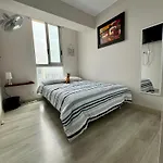 Dormitorio Privado Super Acogedor Y Una Gran Vista A La Ciudad